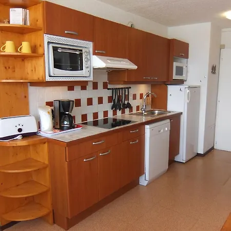 Aravis 212 By Interhome